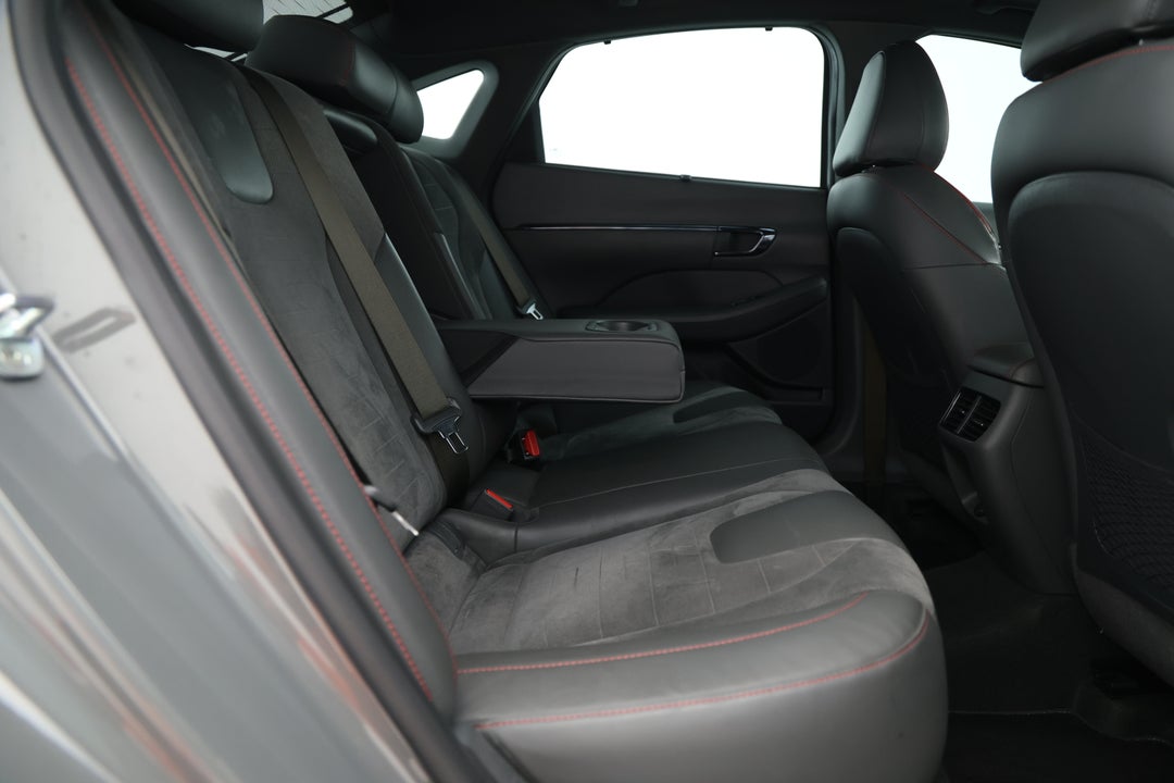 2022 Hyundai Sonata N Line, Automatic, 95964 km, Right Side Rear Door Cabin View