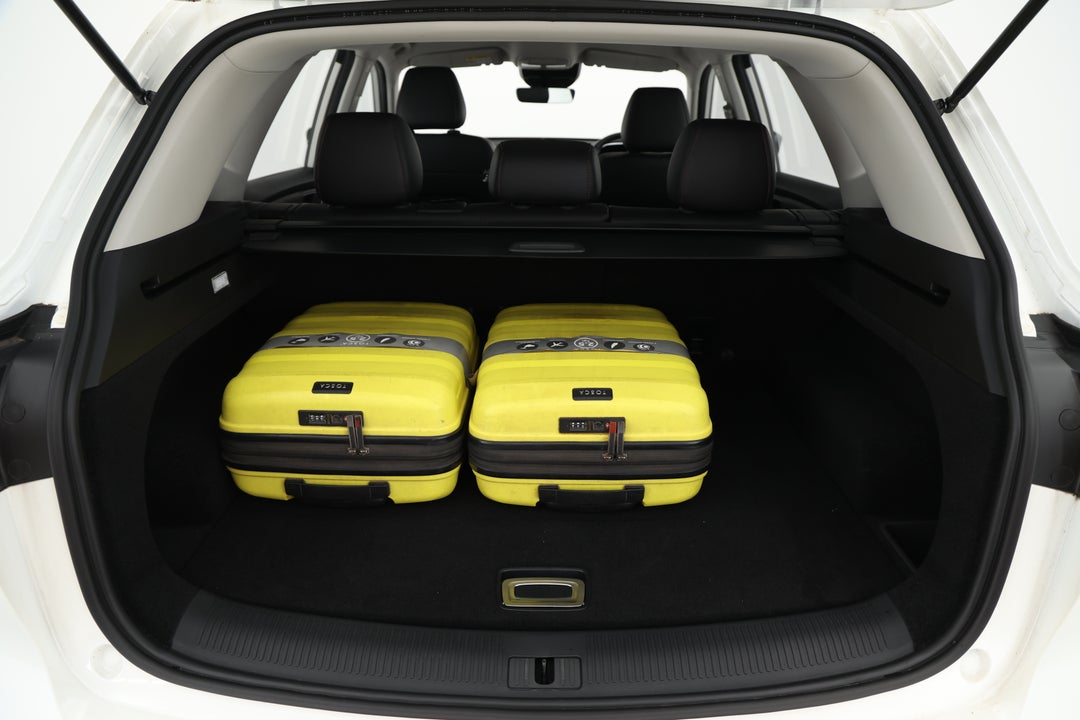 2022 MG HS Vibe, Automatic, 9174 km, Boot Inside View with Luggage