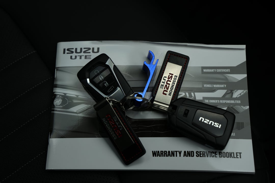 2024 Isuzu Ute MU-X Ls-t, Automatic, 3851 km, Key Close-up