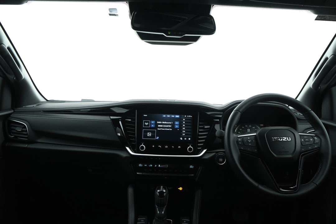 2024 Isuzu Ute MU-X Ls-t, Automatic, 3851 km, Dashboard View