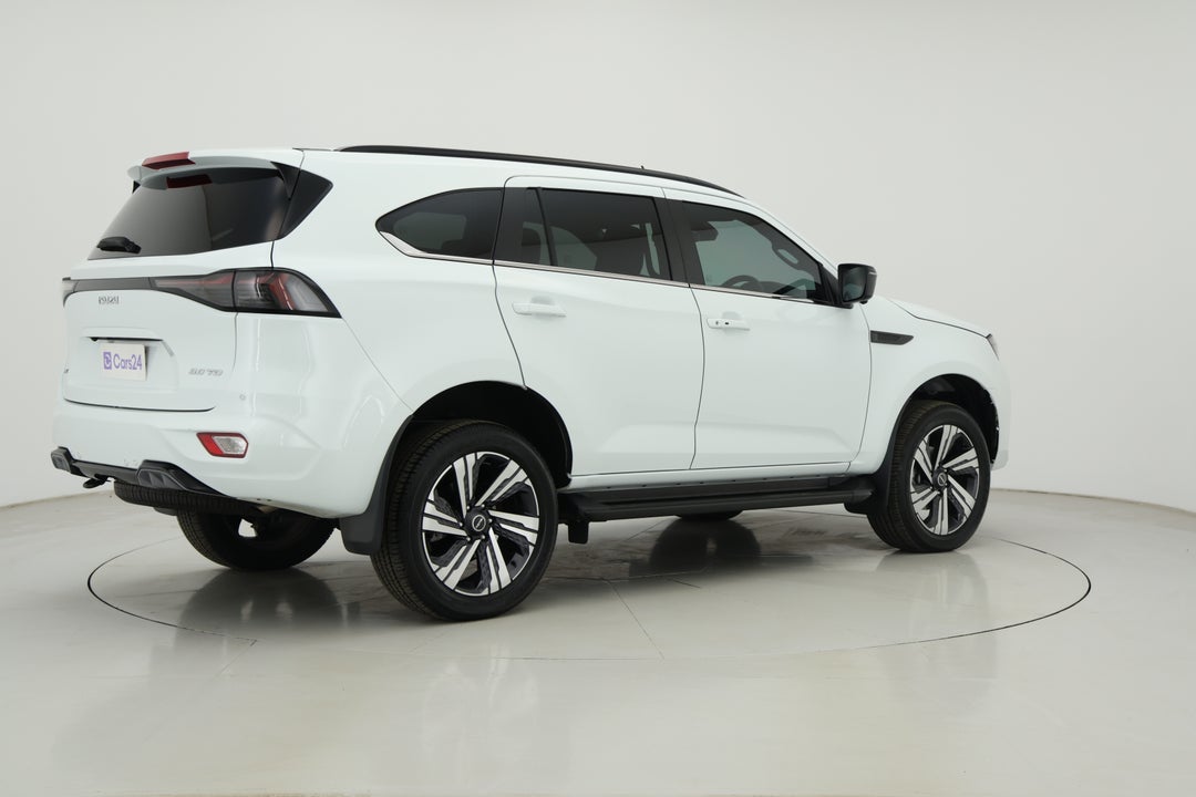 2024 Isuzu Ute MU-X Ls-t, Automatic, 3851 km, Right Back Diagonal (45- Degree) View