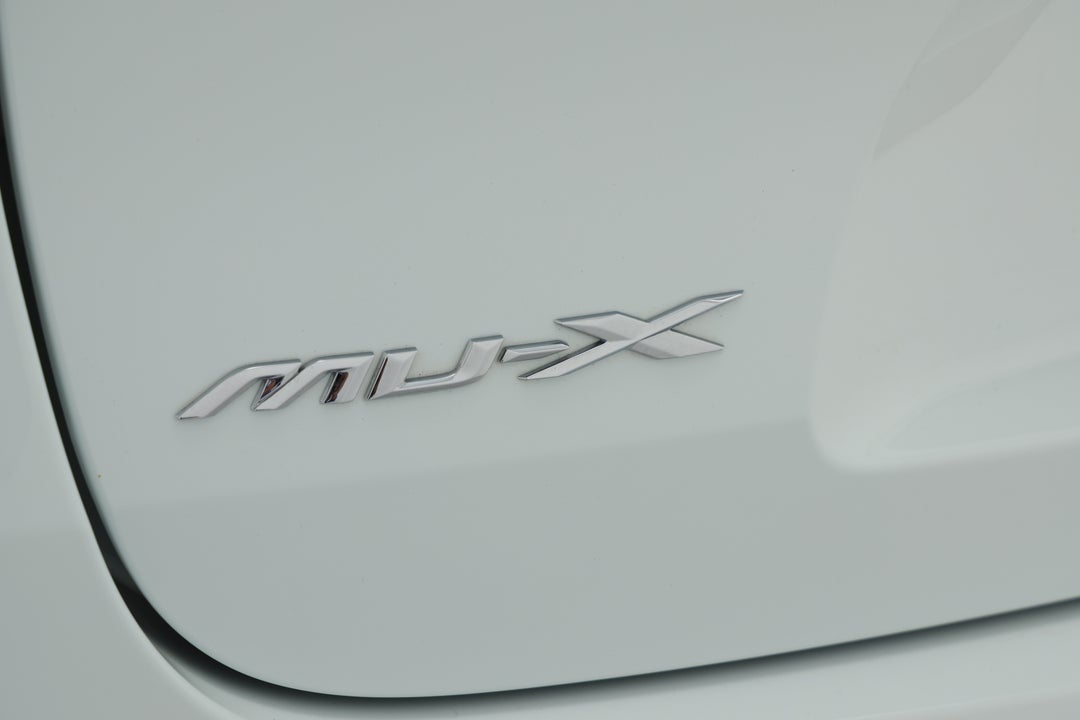 2024 Isuzu Ute MU-X Ls-t, Automatic, 3851 km, Badge (Boot Left Side)