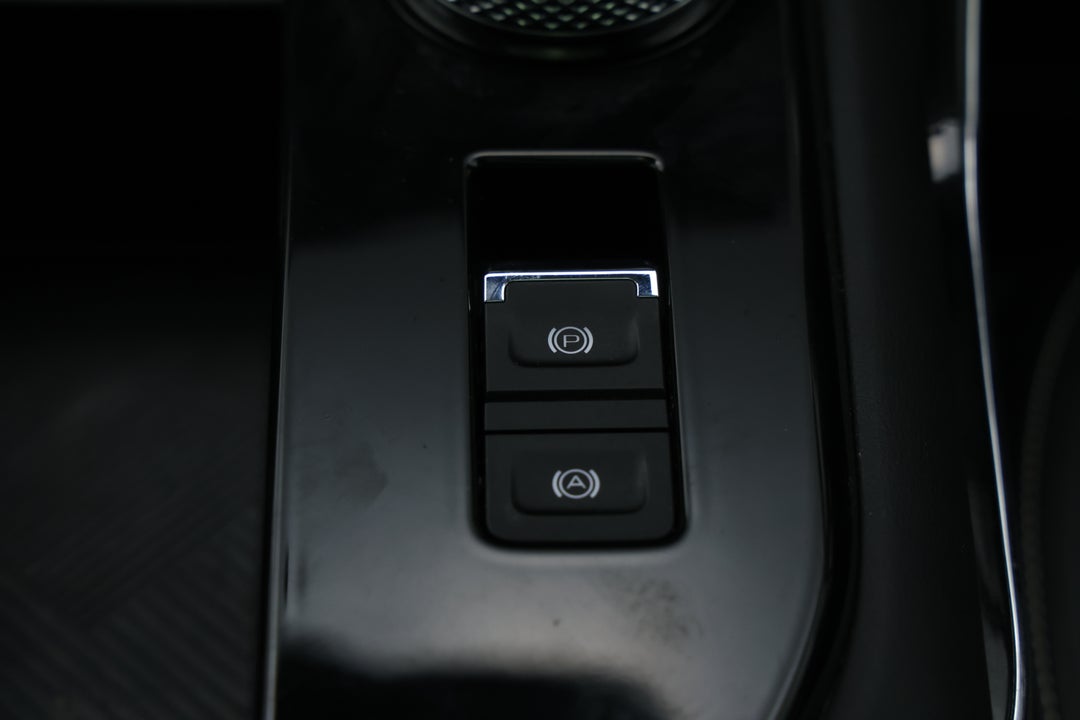 2022 GWM Haval H6 Ultra, Automatic, 62133 km, Handbrake