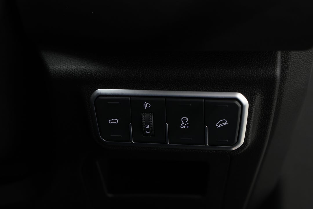 2022 GWM Haval H6 Ultra, Automatic, 62133 km, Utility Switches/Buttons