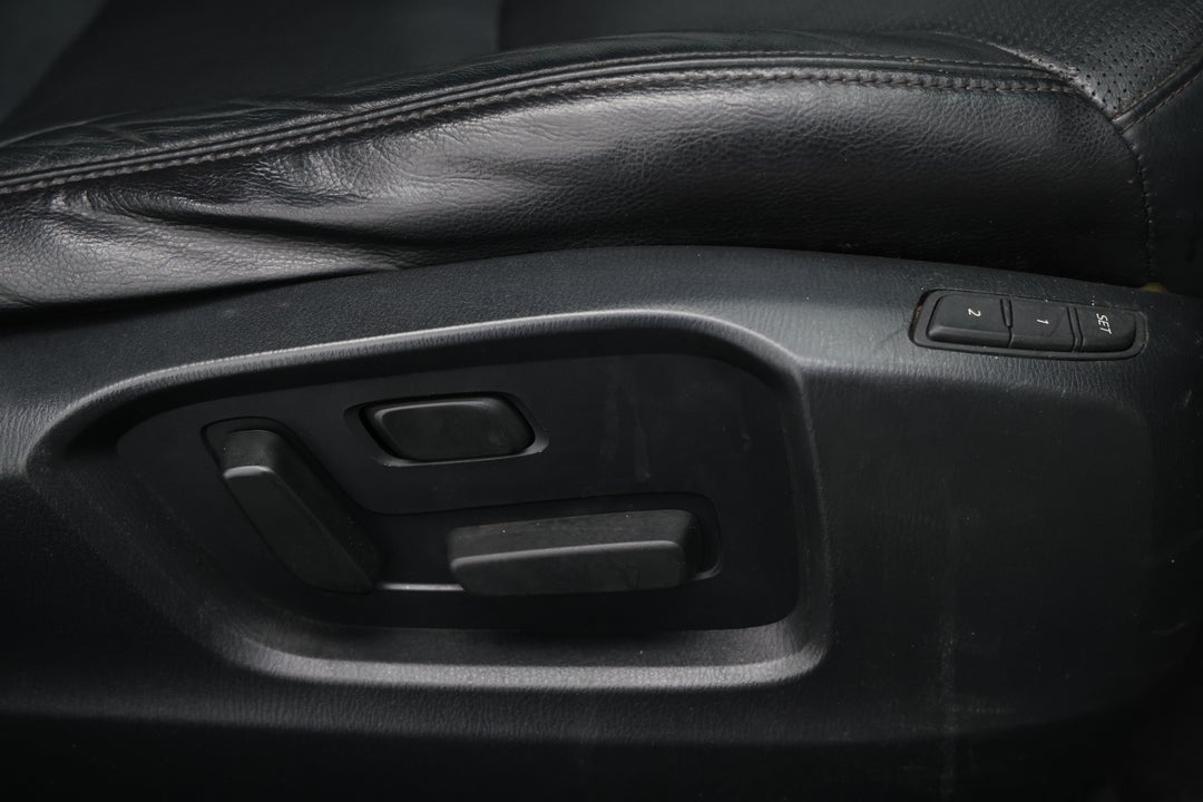 2017 Mazda CX-9 Gt (FWD), Automatic, 173451 km, Drivers Side Adjustment Panel