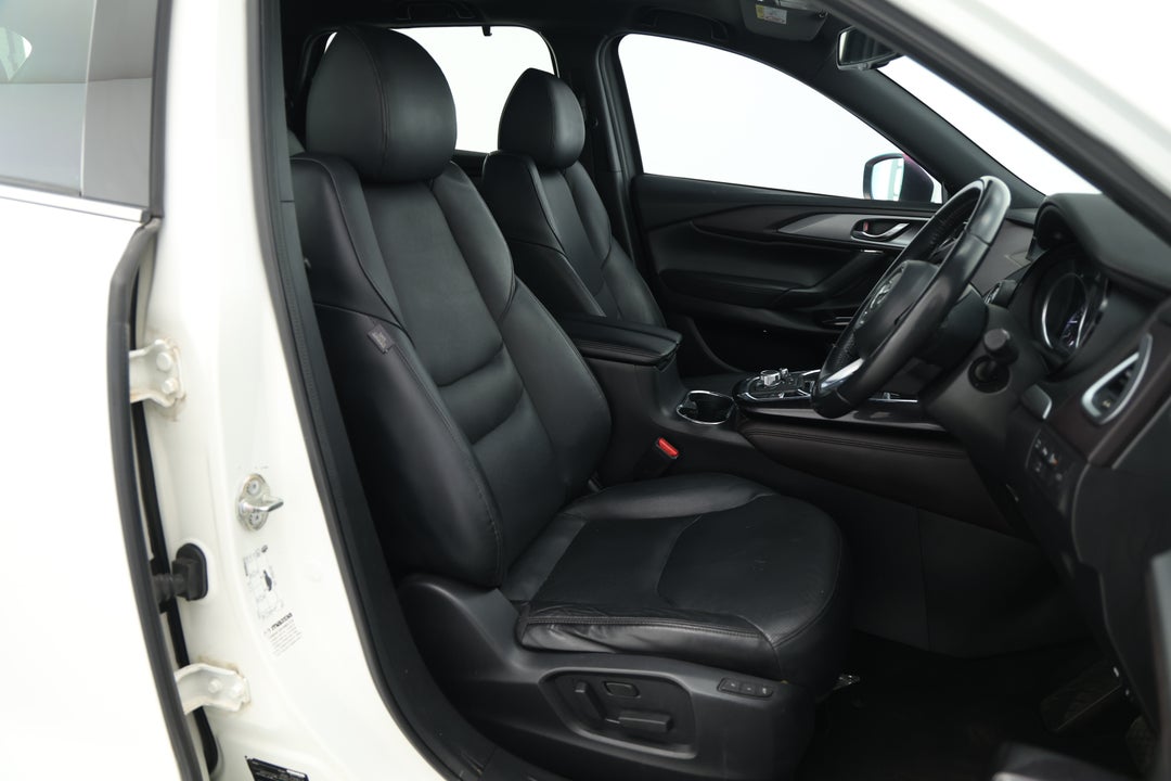 2017 Mazda CX-9 Gt (FWD), Automatic, 173451 km, Right Side Front Door Cabin View