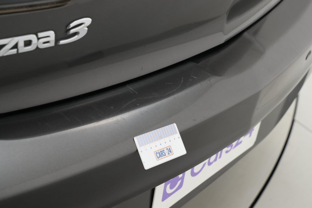 2013 Mazda 3 Neo, Automatic, 72816 km, Bumper Rear Scratch