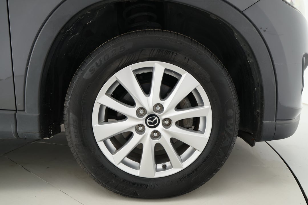 2014 Mazda CX-5 Maxx Sport (4x4), Automatic, 123668 km, Right Front Wheel