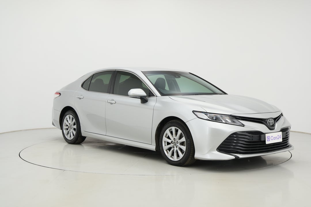 2018 Toyota Camry Ascent, Automatic, 123349 km, Right Front Diagonal (45- Degree) View