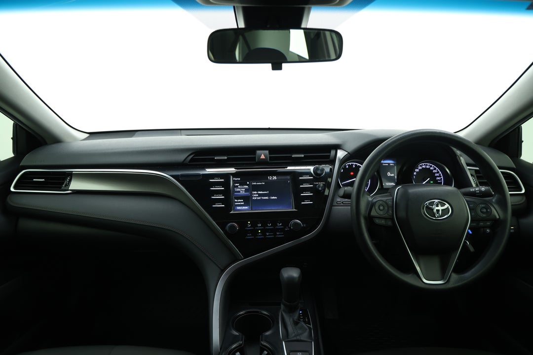 2018 Toyota Camry Ascent, Automatic, 123349 km, Dashboard View