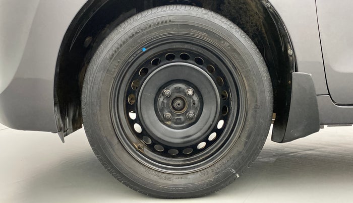 2017 Maruti Baleno DELTA 1.2 K12, Petrol, Manual, 69,854 km, Left Front Wheel
