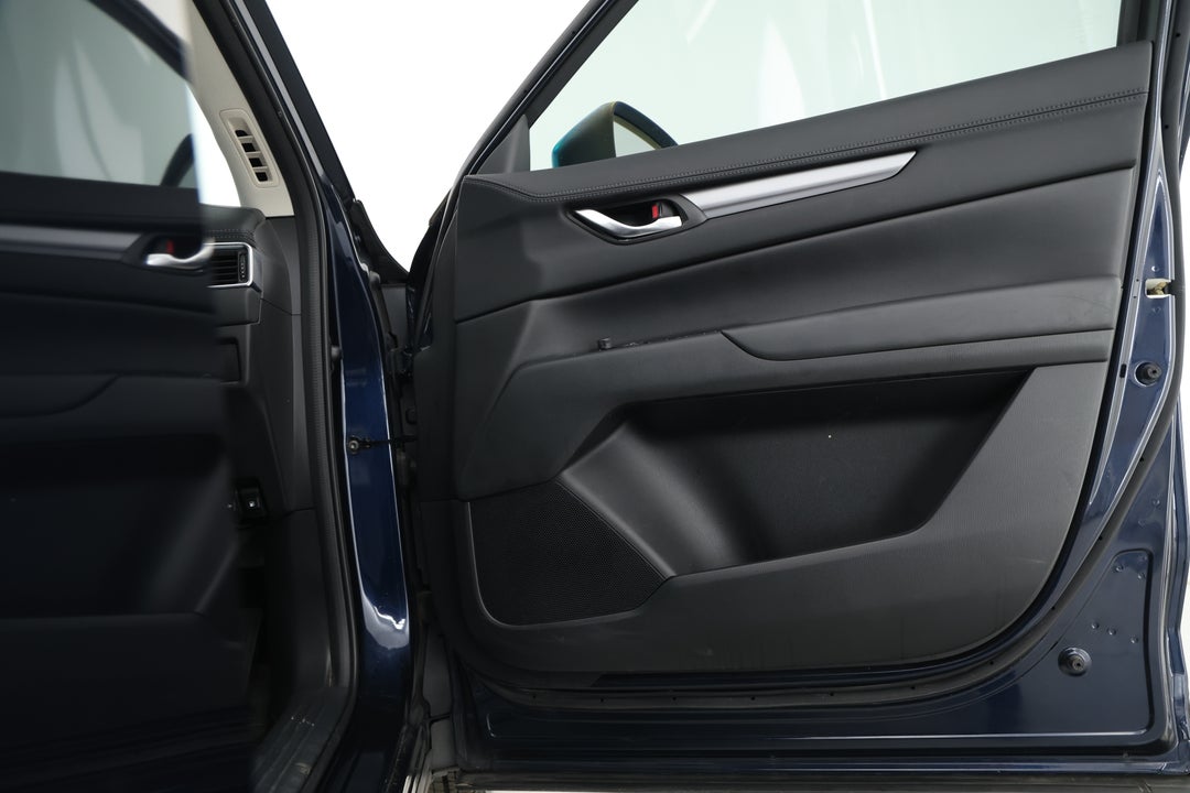 2017 Mazda CX-5 Touring (4x4), Automatic, 162663 km, Speaker View