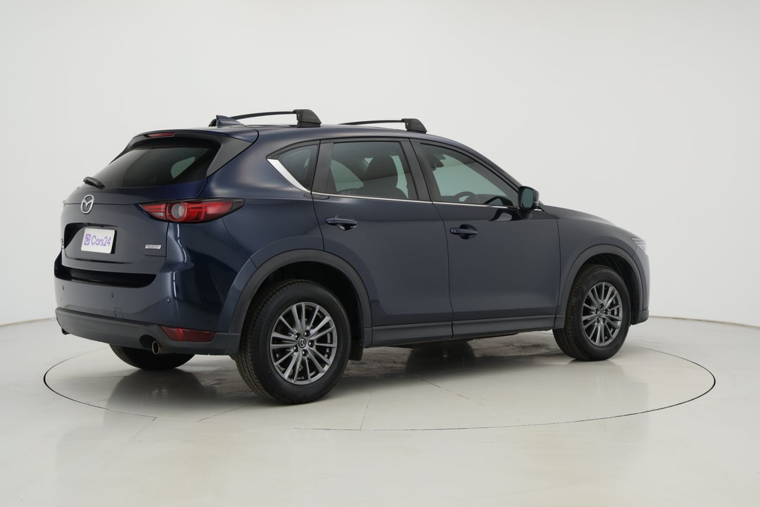 2017 Mazda CX-5 Touring (4x4), Automatic, 162663 km, Right Back Diagonal (45- Degree) View