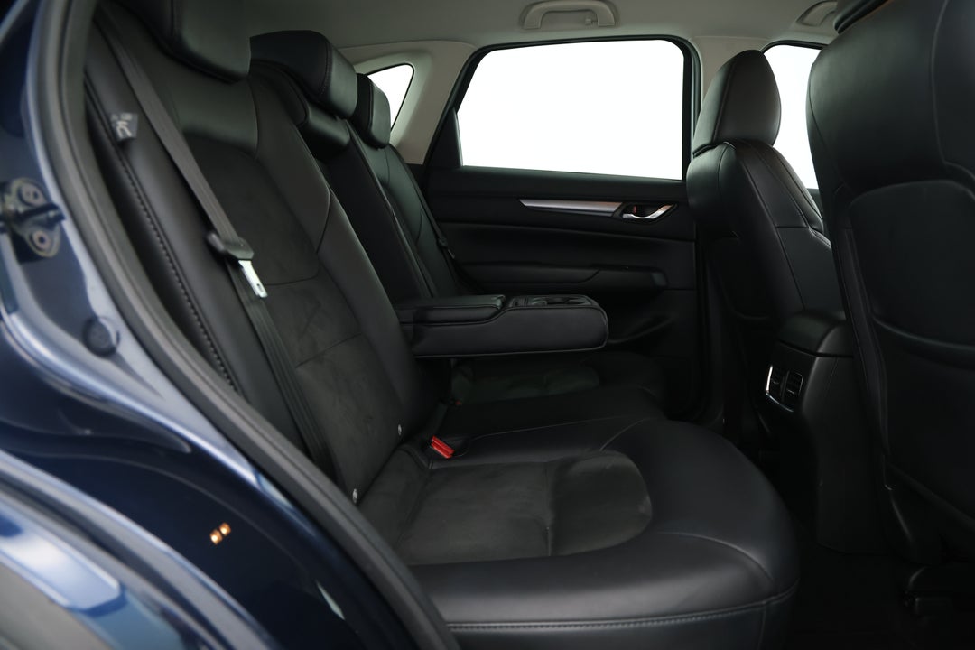 2017 Mazda CX-5 Touring (4x4), Automatic, 162663 km, Right Side Rear Door Cabin View