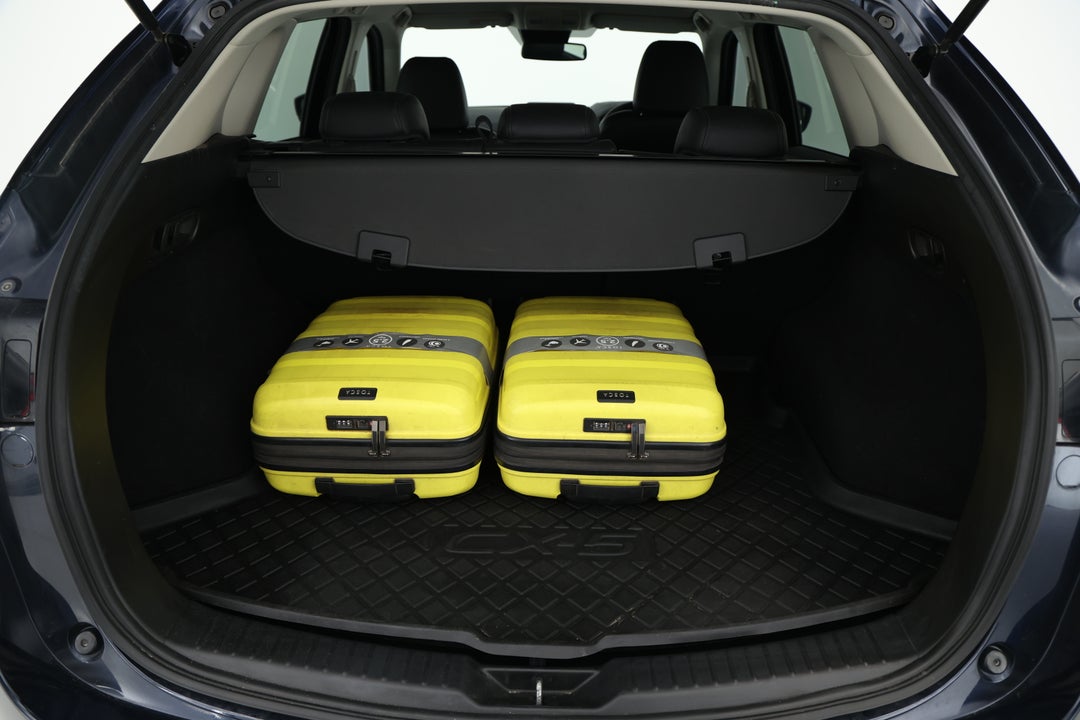 2017 Mazda CX-5 Touring (4x4), Automatic, 162663 km, Boot Inside View with Luggage