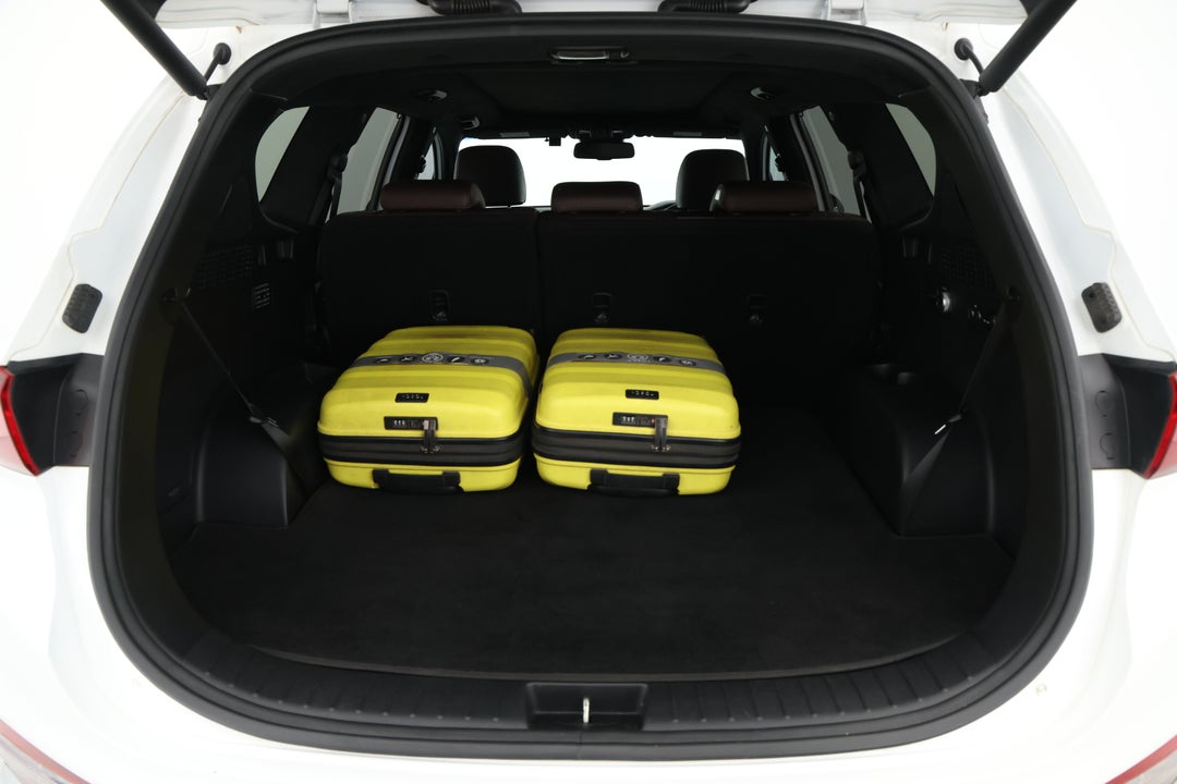 2019 Hyundai Santa Fe Highlander Crdi (AWD), Automatic, 90713 km, Boot Inside View with Luggage