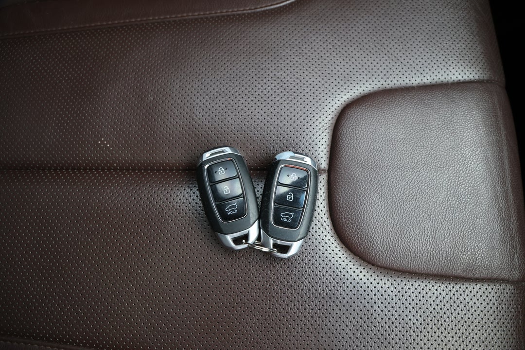 2019 Hyundai Santa Fe Highlander Crdi (AWD), Automatic, 90713 km, Key Close-up