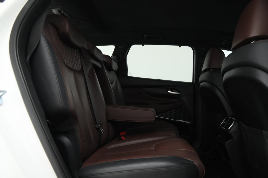 2019 Hyundai Santa Fe Highlander Crdi (AWD), Automatic, 90713 km, Right Side Rear Door Cabin View