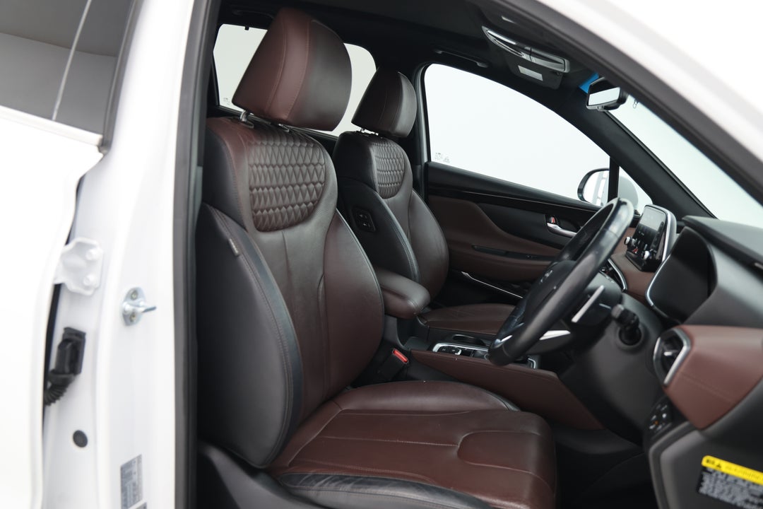 2019 Hyundai Santa Fe Highlander Crdi (AWD), Automatic, 90713 km, Right Side Front Door Cabin View