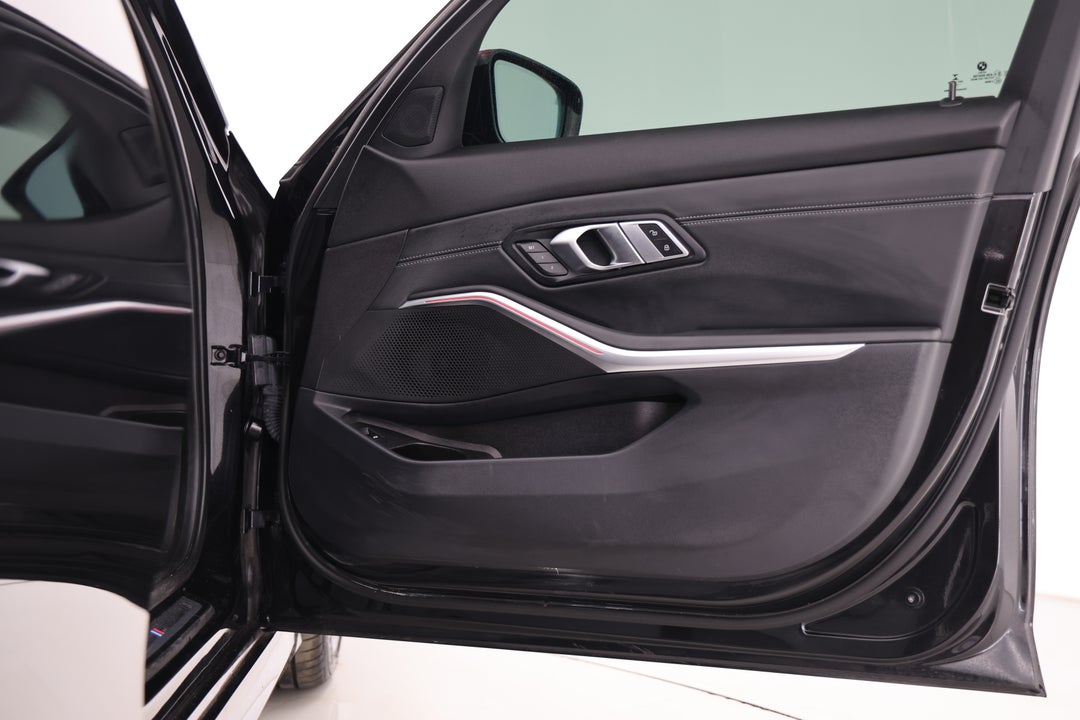 2021 BMW 3 30i M Sport, Automatic, 72625 km, Speaker View