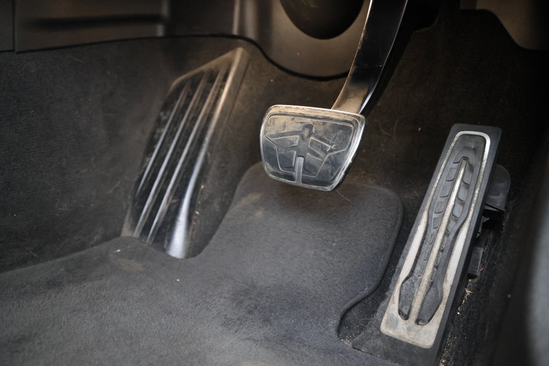 2021 BMW 3 30i M Sport, Automatic, 72625 km, Pedals and Footmat