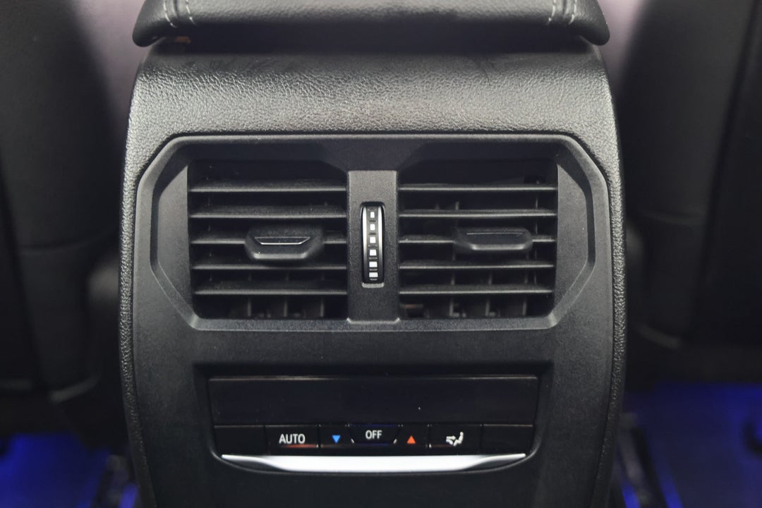 2021 BMW 3 30i M Sport, Automatic, 72625 km, Rear A/C Vent