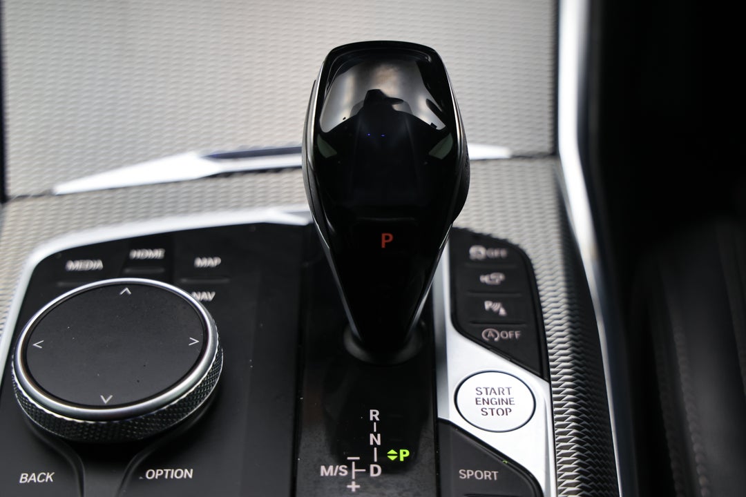 2021 BMW 3 30i M Sport, Automatic, 72625 km, Gear Lever 