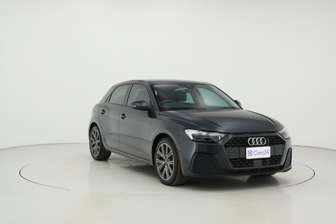 2021 Audi A1 30 Tfsi, Automatic, 43390 km, Right Front Diagonal (45- Degree) View