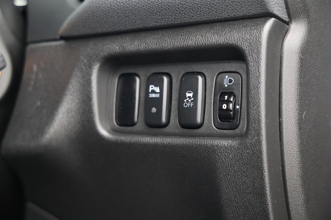 2017 Mitsubishi ASX Ls (2WD), Automatic, 161994 km, Utility Switches/Buttons