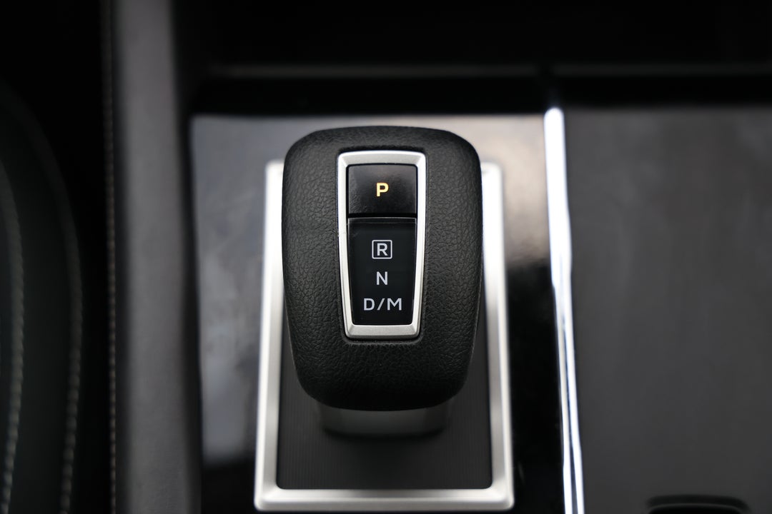 2024 Mitsubishi Outlander Es 5 Seat (2WD), Automatic, 53398 km, Gear Lever 