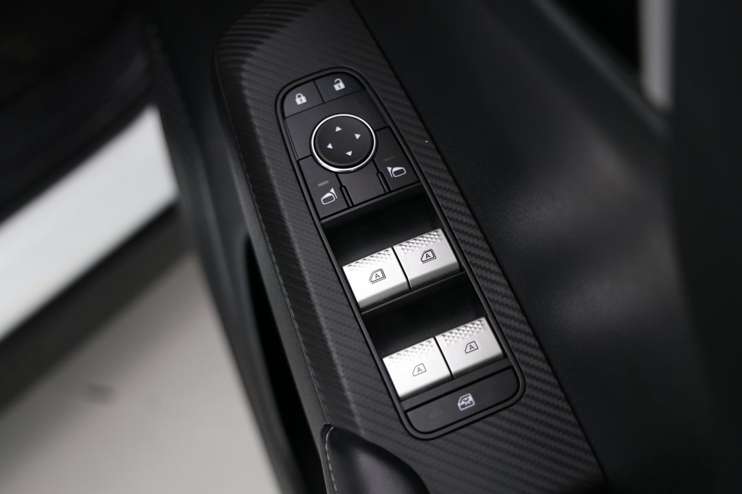 2024 Mitsubishi Outlander Es 5 Seat (2WD), Automatic, 53398 km, Drivers Side Door Panel Controls