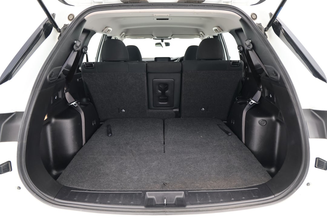 2024 Mitsubishi Outlander Es 5 Seat (2WD), Automatic, 53398 km, Boot Inside View