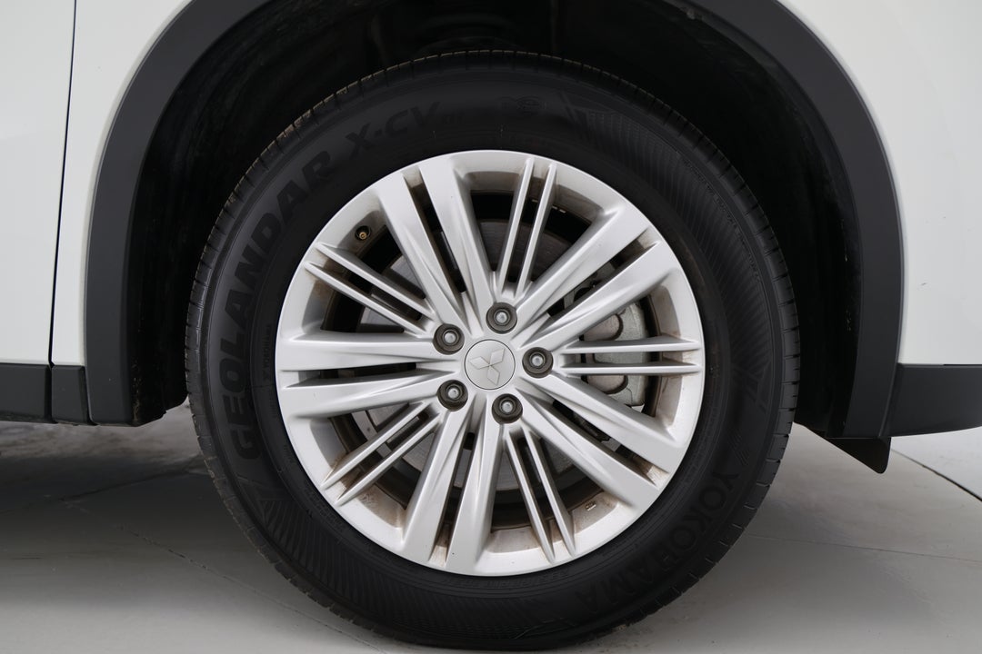 2024 Mitsubishi Outlander Es 5 Seat (2WD), Automatic, 53398 km, Right Front Wheel