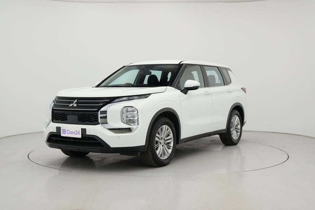 2024 Mitsubishi Outlander Es 5 Seat (2WD), Automatic, 53398 km, Left Front Diagonal (45- Degree) View