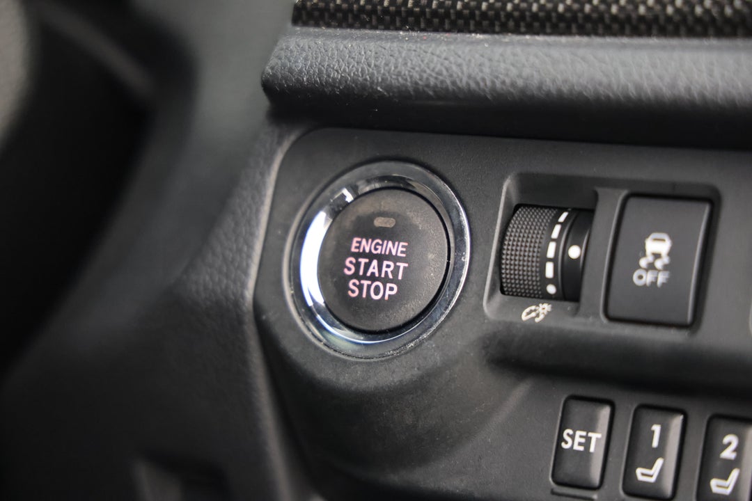 2016 Subaru WRX Premium (AWD), Manual, 109687 km, Utility Switches/Buttons