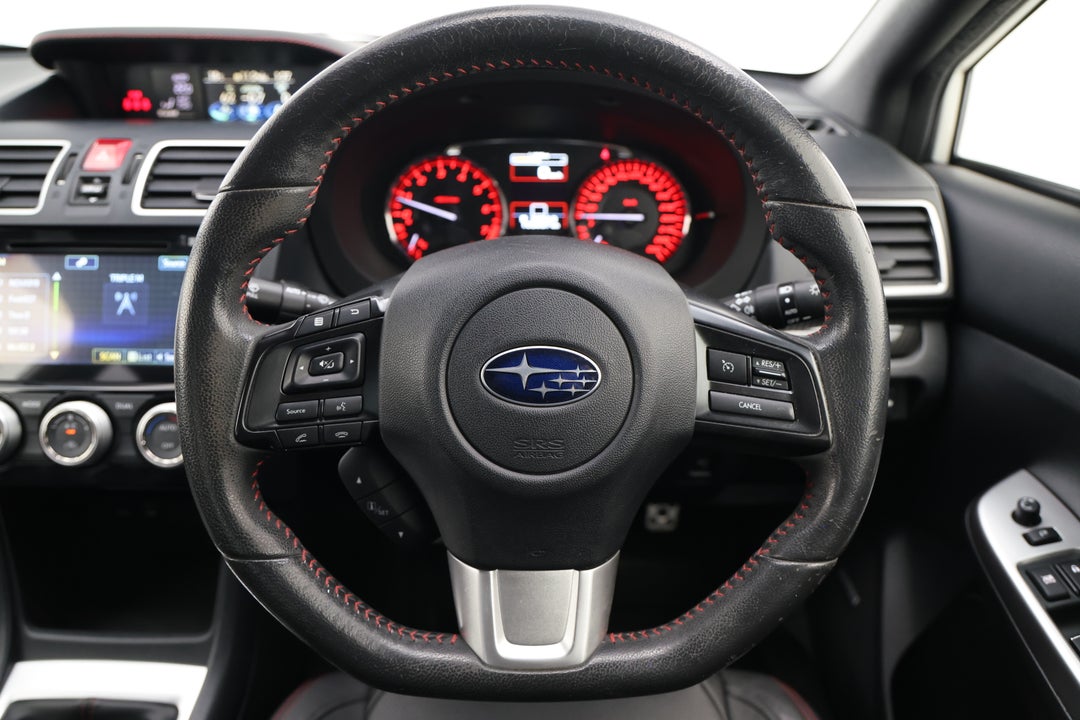 2016 Subaru WRX Premium (AWD), Manual, 109687 km, Steering Wheel Close-up