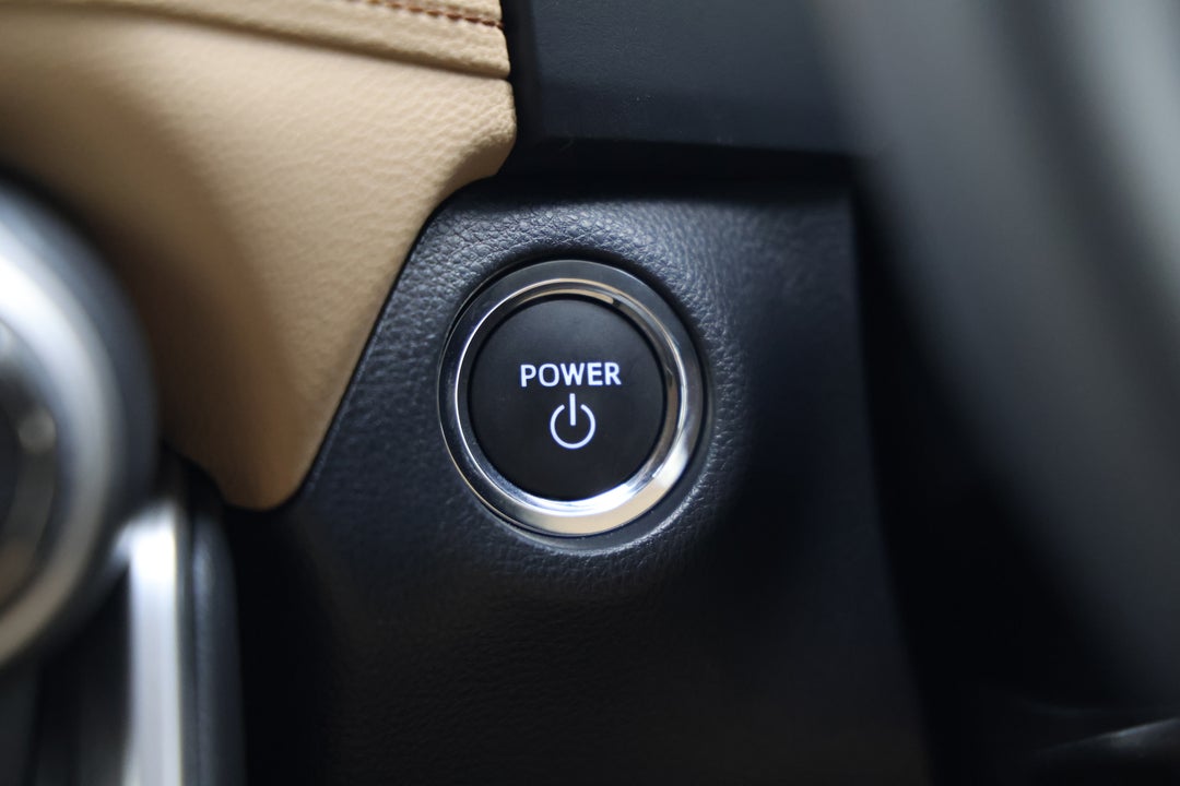 2025 Toyota RAV4 Cruiser (2WD) Hybrid, Automatic, 4948 km, Keyless / Button Start