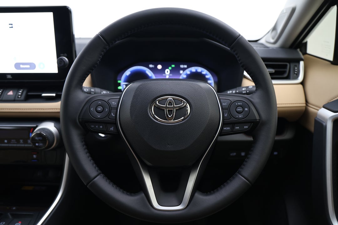 2025 Toyota RAV4 Cruiser (2WD) Hybrid, Automatic, 4948 km, Steering Wheel Close-up