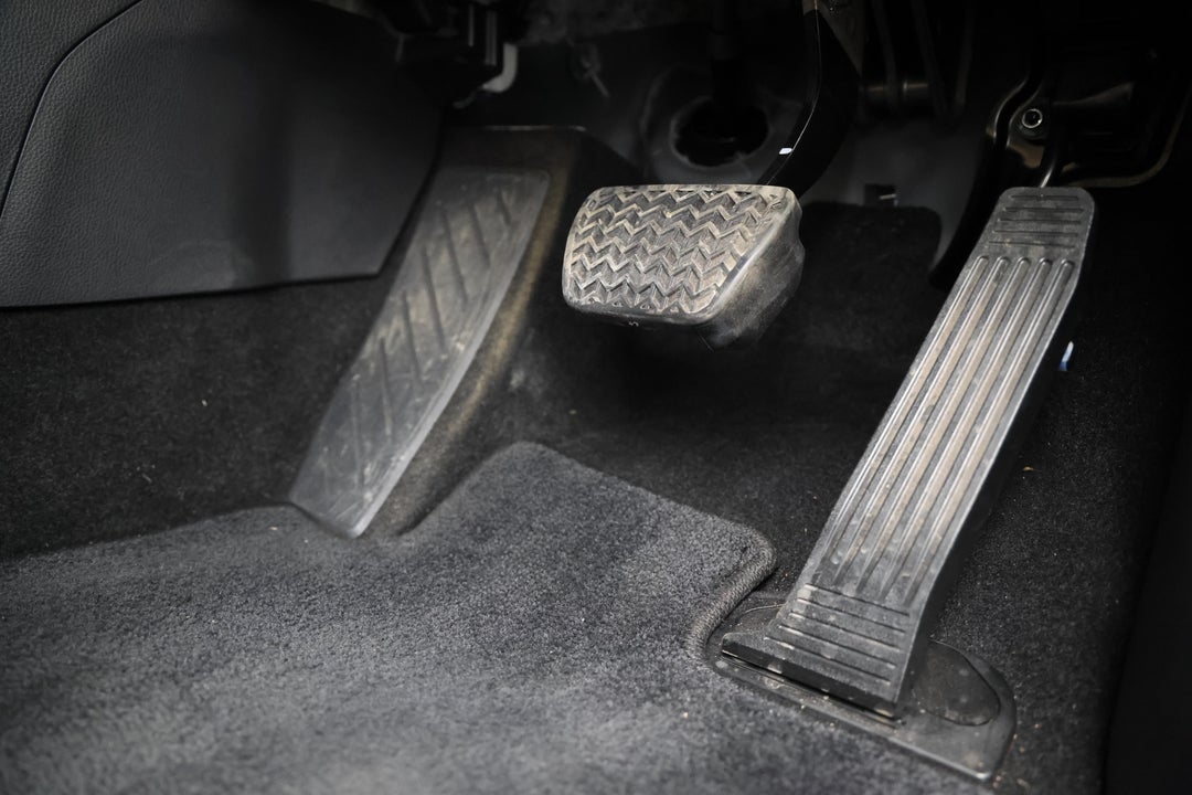 2025 Toyota RAV4 Cruiser (2WD) Hybrid, Automatic, 4948 km, Pedals and Footmat