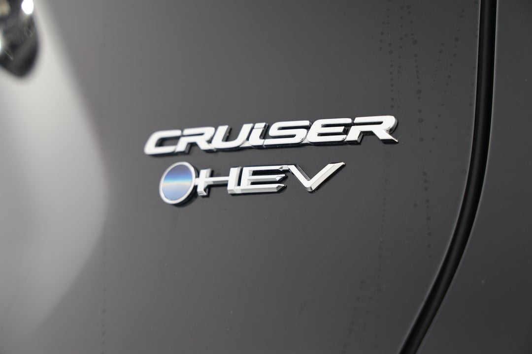 2025 Toyota RAV4 Cruiser (2WD) Hybrid, Automatic, 4948 km, Badge (Boot Right Side)