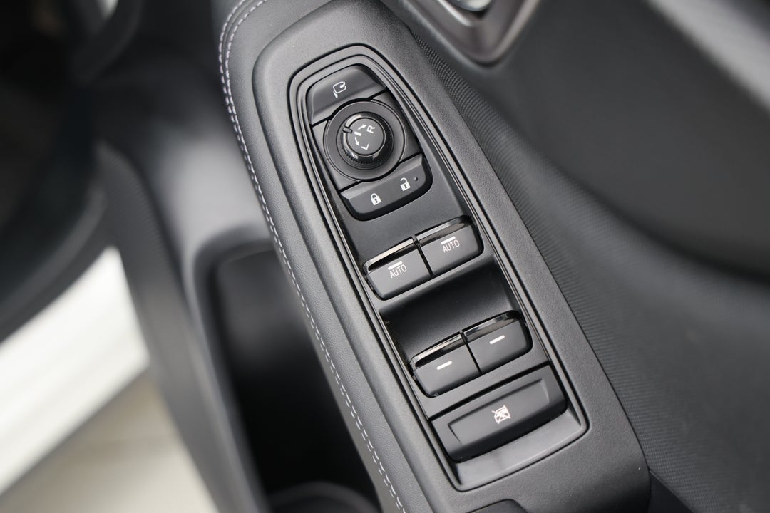 2023 Subaru Forester 2.5i (AWD), Automatic, 30131 km, Drivers Side Door Panel Controls