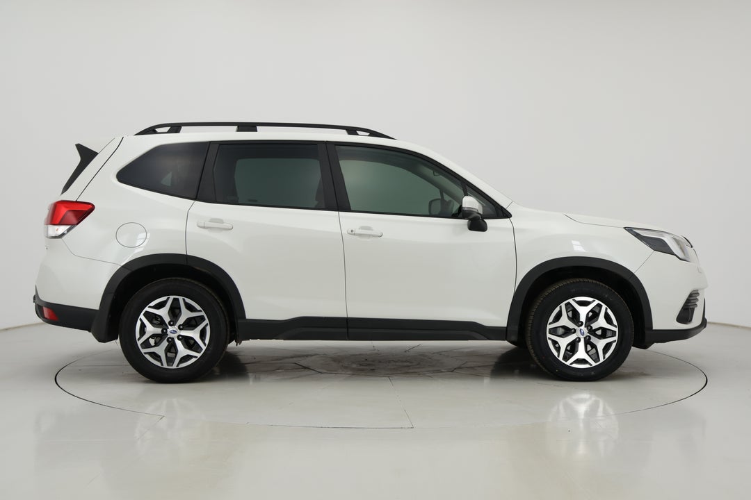 2023 Subaru Forester 2.5i (AWD), Automatic, 30131 km, Right Side View
