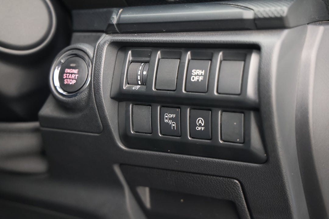 2023 Subaru Forester 2.5i (AWD), Automatic, 30131 km, Utility Switches/Buttons