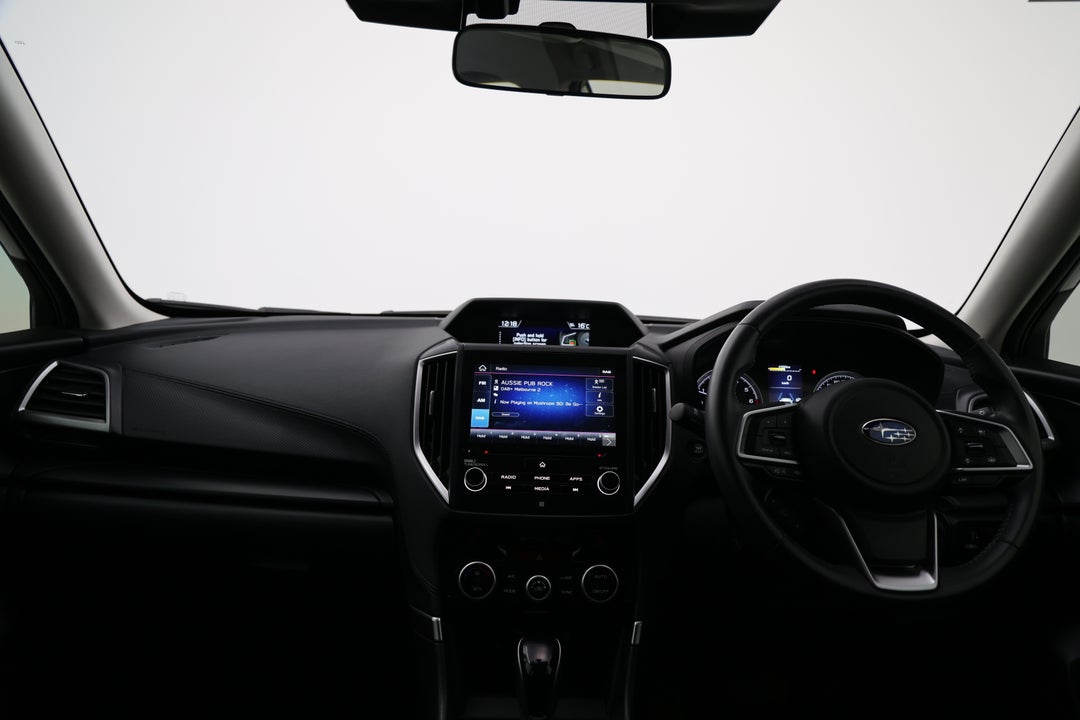 2023 Subaru Forester 2.5i (AWD), Automatic, 30131 km, Dashboard View