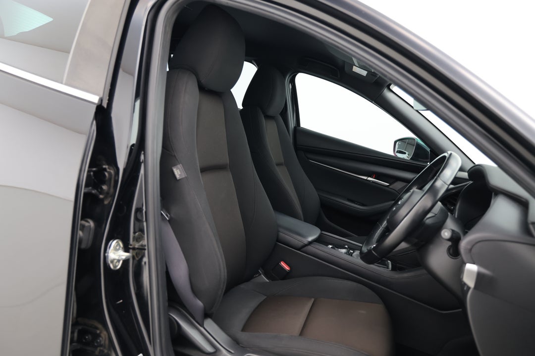 2021 Mazda 3 G20 Pure, Automatic, 51215 km, Right Side Front Door Cabin View