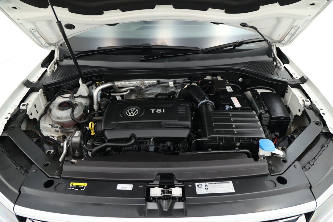 2018 Volkswagen Tiguan 162 Tsi Highline, Automatic, 72202 km, Open Bonnet (Engine)