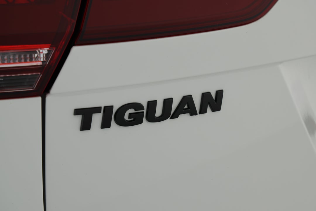2018 Volkswagen Tiguan 162 Tsi Highline, Automatic, 72202 km, Badge (Boot Left Side)