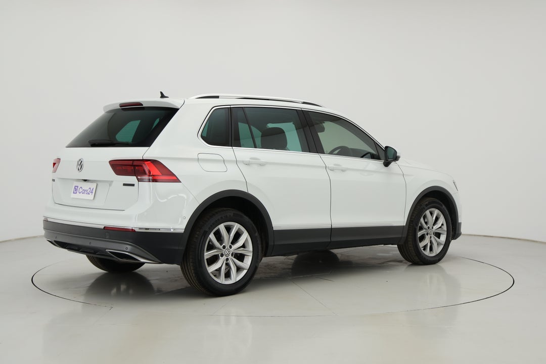 2018 Volkswagen Tiguan 162 Tsi Highline, Automatic, 72202 km, Right Back Diagonal (45- Degree) View