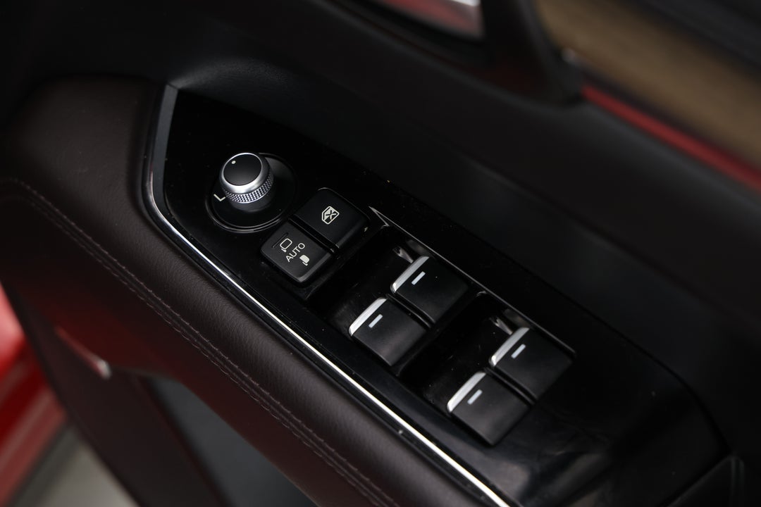 2019 Mazda CX-5 Akera (4x4), Automatic, 130610 km, Drivers Side Door Panel Controls