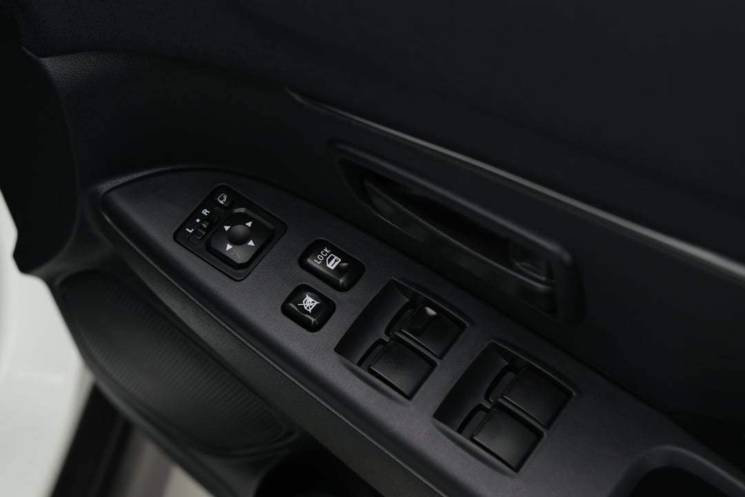 2023 Mitsubishi ASX Es (2WD), Automatic, 51639 km, Drivers Side Door Panel Controls
